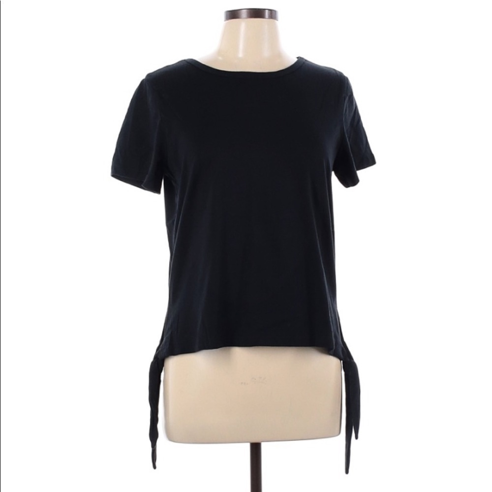 𝅺cute side knot tee